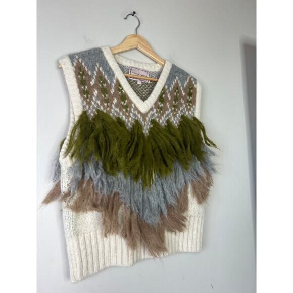 NEW Lingua Franca Mariel Fluffy Alpaca Blend V-Neck Vest in Cloud Size: Large - Picture 3 of 7